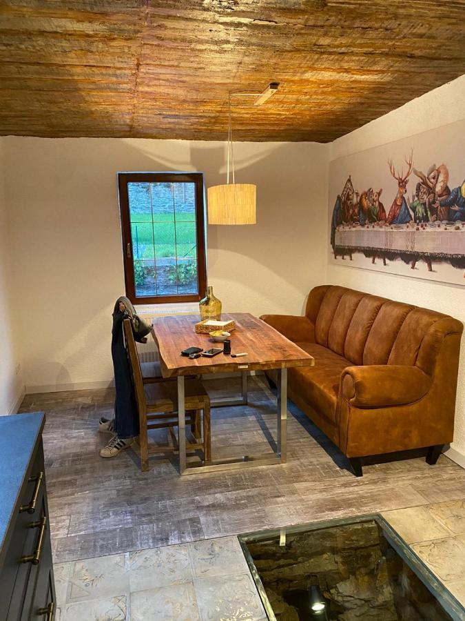 Schoene Ferienwohnung Gewoelbekeller Fachwerkhaus Bacharach Buitenkant foto