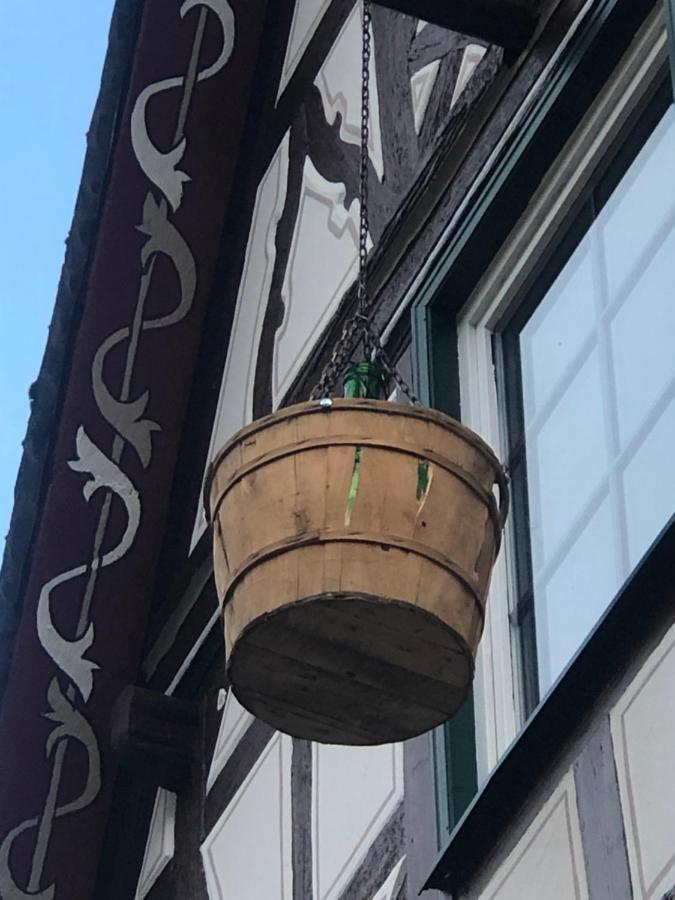 Schoene Ferienwohnung Gewoelbekeller Fachwerkhaus Bacharach Buitenkant foto